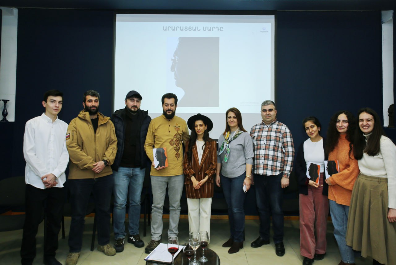 Ինչո՞ւ հիմա